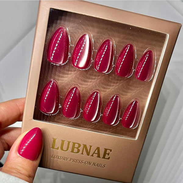 Designed in PARIS. Luxury Collection Press-On Nails – Collection – 30 Reusable Nails with Glue – Almond Short – Salon Quality at Home (Elegant Cat Eye)